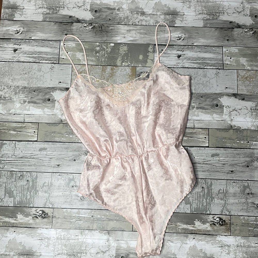 Stunning vintage Bodychic Satin Teddy Medium